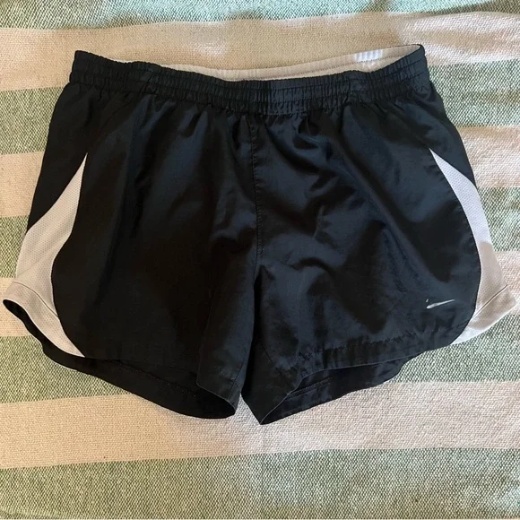 Womens Nike Shorts - Picture 1 of 4